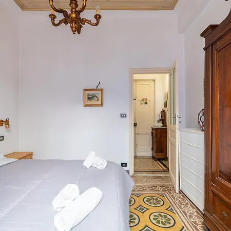 Apartamento Hostdomus - Dante