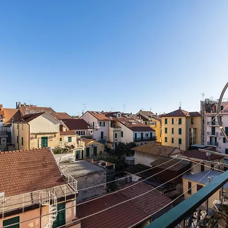 Hostdomus - Dante Apartamento Alassio